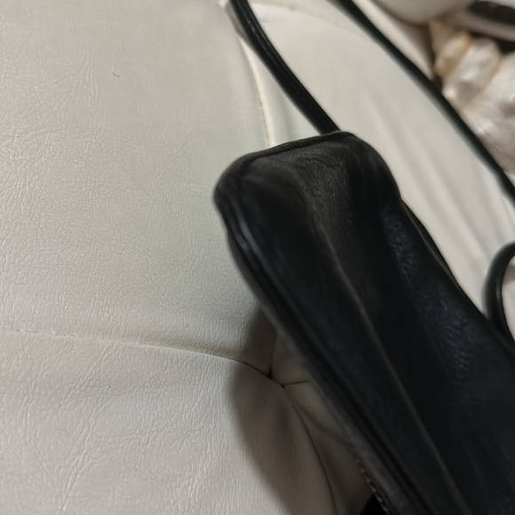 Leather Nine West-Crossbody-Black-6x8 Envelope Style-Flap Closure - Picture 10 of 16